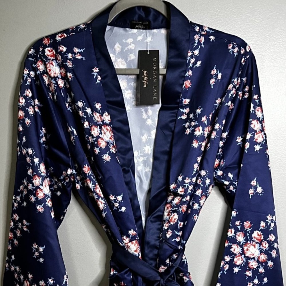 Morgan Lane Ladies Satin Robe Size S/M